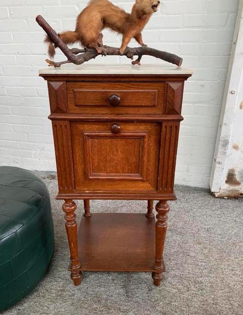 Kast echt antiek biedermeier kastje nachtkastje., Huis en Inrichting, Slaapkamer | Nachtkastjes, Ophalen of Verzenden