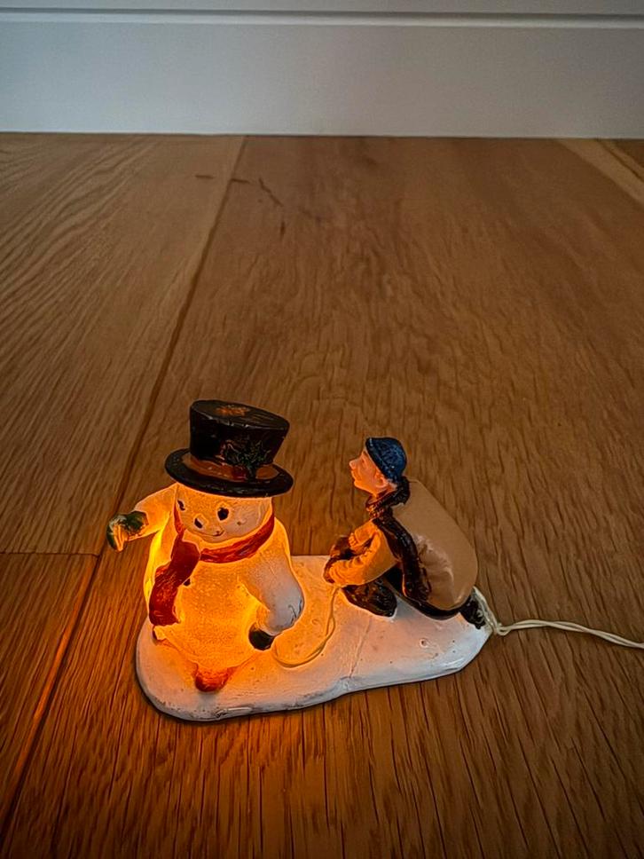Lemax mannetje met sneeuwpop, Diversen, Kerst, Zo goed als nieuw, Ophalen of Verzenden