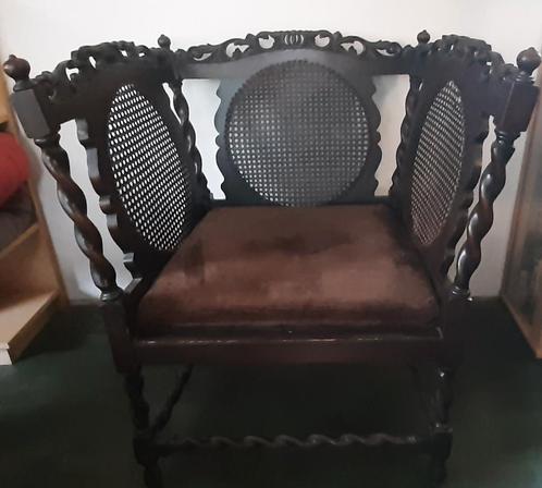 Houten stoel, Fauteuil, vintage, kasteel, fantasy, Antiek en Kunst, Antiek | Meubels | Stoelen en Banken, Ophalen
