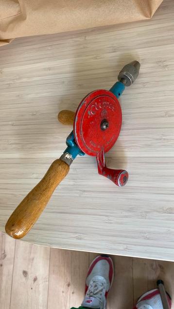 Antieke Handboormachine - Clipper beschikbaar voor biedingen