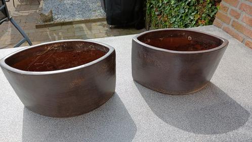 Twee stijlvolle plantenpotten (binnen) – Intratuin, Tuin en Terras, Bloempotten, Zo goed als nieuw, Aardewerk, Binnen, Minder dan 40 cm