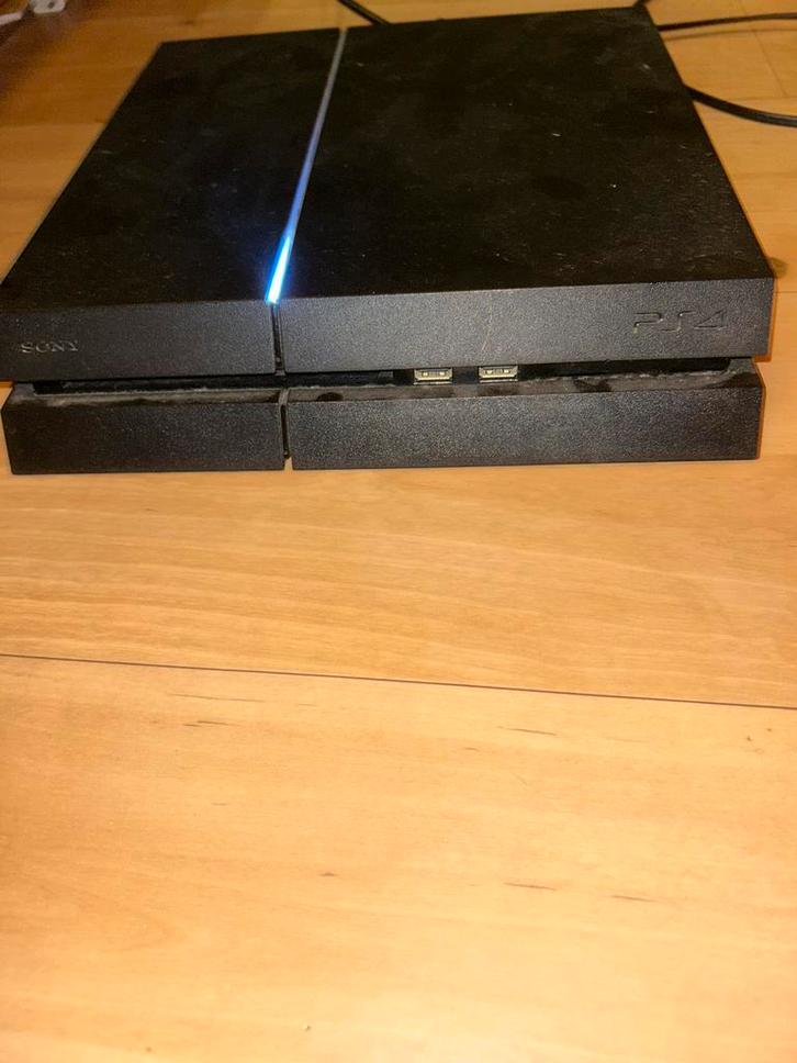 Ps4 met controller - speelklaar!, Spelcomputers en Games, Spelcomputers | Sony PlayStation 4, Gebruikt, Original, 500 GB, Met 1 controller