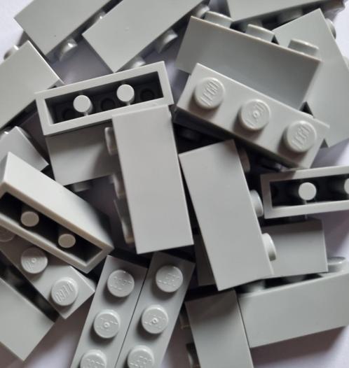 Lego 1x3 brick, Light blueish grey (per 50), Kinderen en Baby's, Speelgoed | Duplo en Lego, Nieuw, Lego, Losse stenen, Verzenden