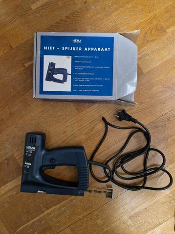 Hema Niet- en Spijkerapparaat beschikbaar voor biedingen