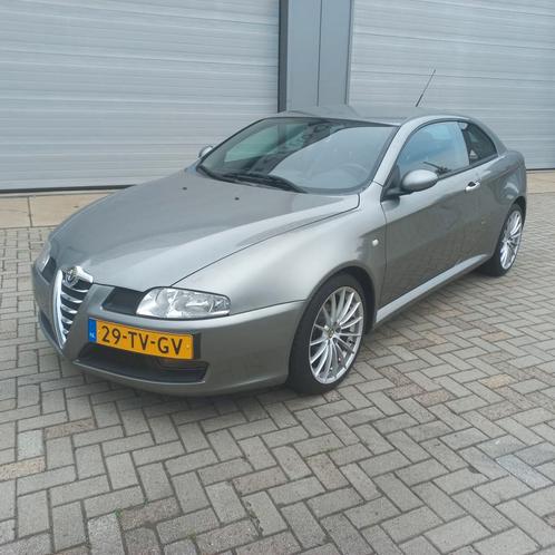 Alfa Romeo GT 2.0 JTS Selespeed 2007 Grijs N.A.P. €2650,-, Auto's, Alfa Romeo, Particulier, GT, Benzine, E, Coupé, Automaat, Origineel Nederlands