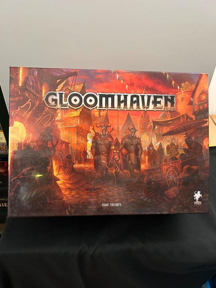 Gloomhaven | Kickstarter ed. + Solo + insert + painted minis, Hobby en Vrije tijd, Gezelschapsspellen | Bordspellen, Gebruikt