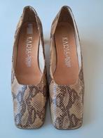 Mooie echt leren Pumps van KARIS by BONNE Maat 42 (7,5), Pumps, Beige, Ophalen of Verzenden, Zo goed als nieuw