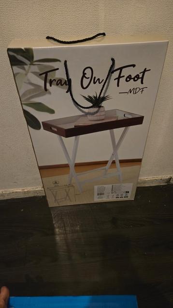 Di3nblad op poten  nieuw in doos 