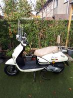 Razzo Pisa scooter, Fietsen en Brommers, Ophalen, Zo goed als nieuw, Overige typen, Overige merken