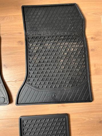 Mercedes CLA Shooting Brake Rubber Matten set beschikbaar voor biedingen