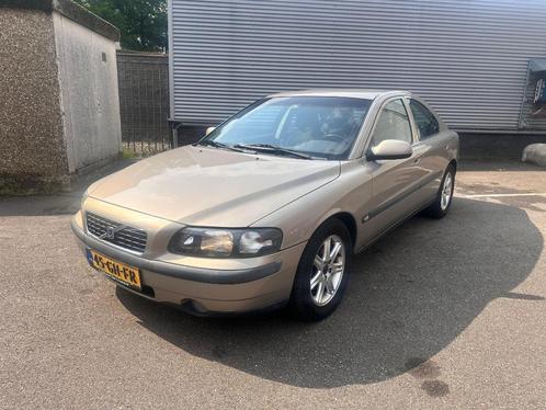 Volvo S60 2.4 140PK 2000 Beige youngtimer 237.000km, Auto's, Volvo, Bedrijf, S60, Airbags, Airconditioning, Centrale vergrendeling