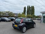 Toyota Aygo X 1.0 VVT-i | MT Play 5-Drs | Airco | Carplay, Gebruikt, Euro 6, 920 kg, 4 stoelen