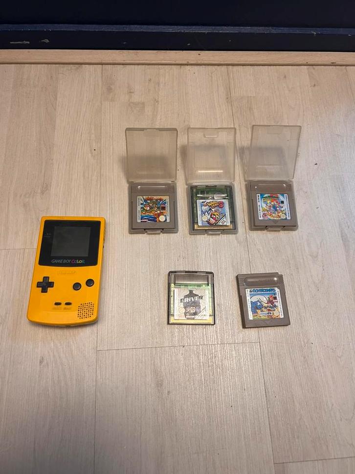 Gameboy color yellow LET OP ZIE BESCHRIJVING!, Spelcomputers en Games, Spelcomputers | Nintendo Game Boy, Gebruikt, Game Boy Color