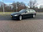 BMW 3-Serie 2.0 316D Touring AUT Carplay, Auto's, BMW, 1995 cc, Zwart, 4 cilinders, Zwart