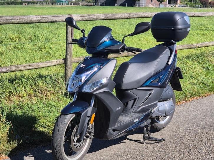 Kymco Agility 125cc 16+ 2022 – 6.800 km – nabij Luik, Fietsen en Brommers, Scooters | Kymco, Gebruikt, Agility, Benzine, Ophalen