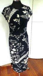 Mooi blauwe met wit bloemenpatroon maxi jurk vn In Wear S, Kleding | Dames, Jurken, Blauw, Ophalen of Verzenden, Zo goed als nieuw