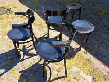 Thonet arm-/ bureaustoelen 0rigineel beschikbaar voor biedingen