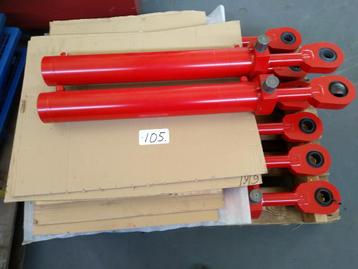 Hydraulische cilinders beschikbaar voor biedingen