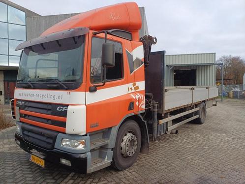 DAF CF Daf65 met HIAB laadkraan, Auto's, Vrachtwagens, Bedrijf, DAF, Diesel, Euro 4, Handgeschakeld, Rood, Blauw, Stof, Achterwielaandrijving