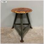 Oud Bauhaus krukje met Werzalit zitting - Print -Industrieel, Gebruikt, NB, Ophalen of Verzenden, IJzer