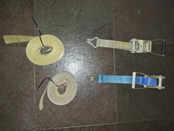 	2 stuks grote ratelspanband met spanner  beschikbaar voor biedingen