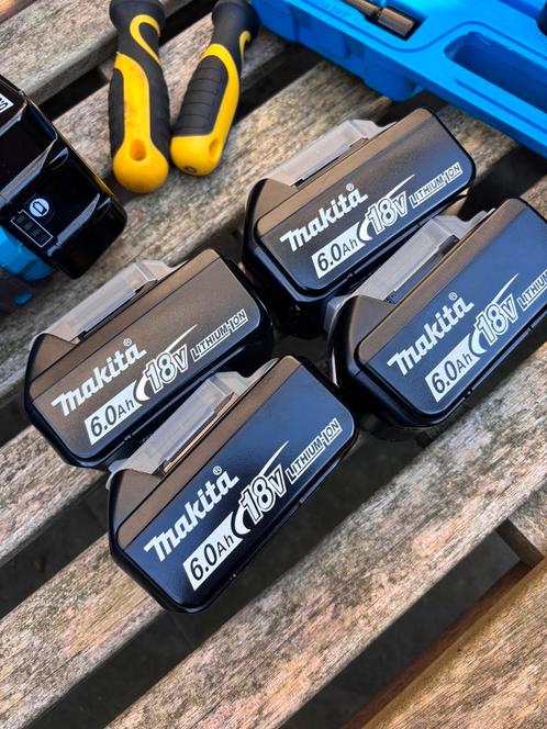 Makita accus 6.0ah 18v bl1860b, Doe-het-zelf en Verbouw, Gereedschap | Machine-onderdelen en Toebehoren, Nieuw, Ophalen of Verzenden