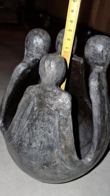 Handgemaakte Terracotta Vriendenkring van 4 Personen beschikbaar voor biedingen