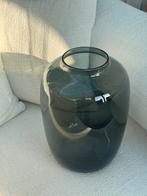 Kara M grey smoky vaas Vase the world nieuw, Overige materialen, Overige kleuren, Nieuw, Ophalen of Verzenden
