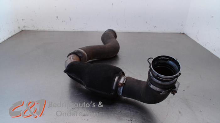 Intercooler Slang van een Opel Vivaro, Auto-onderdelen, Airco en Verwarming, Opel, Gebruikt, 3 maanden garantie, Ophalen of Verzenden