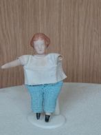 Oud poppenhuis popje, Ophalen of Verzenden, Gebruikt, Poppenhuis