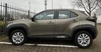 Toyota Yaris Cross leasecontract ter overname, Auto's, Stof, 4 cilinders, 23 km/l, Bedrijf