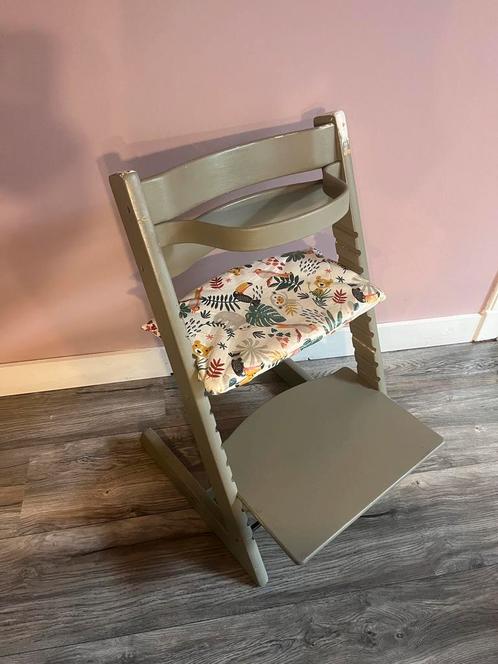 Complete stokke tripp trapp stoel met extra’s, Kinderen en Baby's, Kinderstoelen, Gebruikt, Meegroeistoel, Aanschuifbaar, Ophalen