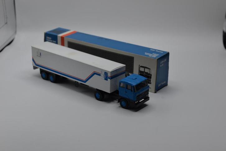 Lion car Daf 2800 Daf service, Hobby en Vrije tijd, Modelauto's | 1:50, Zo goed als nieuw, Bus of Vrachtwagen, Lion Toys, Ophalen of Verzenden