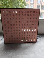 Letterklok 20x20cm, Ophalen of Verzenden, Zo goed als nieuw, Digitaal, Wekker of Tafelklok