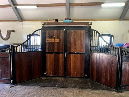 Complete stalinrichting te koop, Dieren en Toebehoren, Stalling en Weidegang, Opfok, Stalling, Weidegang, Toebehoren, 4 paarden of pony's of meer