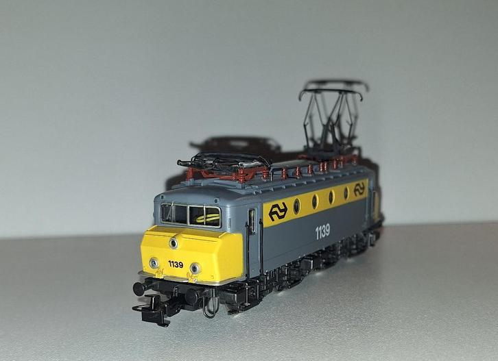 Marklin-Hamo H0 8324 -DC analoge E-loc 1100 van de NS in ovp, Hobby en Vrije tijd, Modeltreinen | H0, Zo goed als nieuw, Locomotief