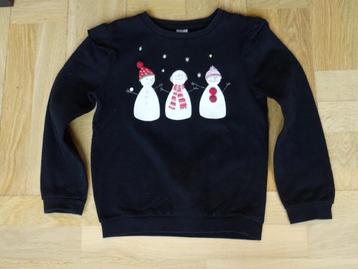 Zwarte sweater met sneeuwpoppen maat 134 beschikbaar voor biedingen