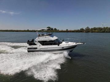 Carver 28 Flybridge  beschikbaar voor biedingen