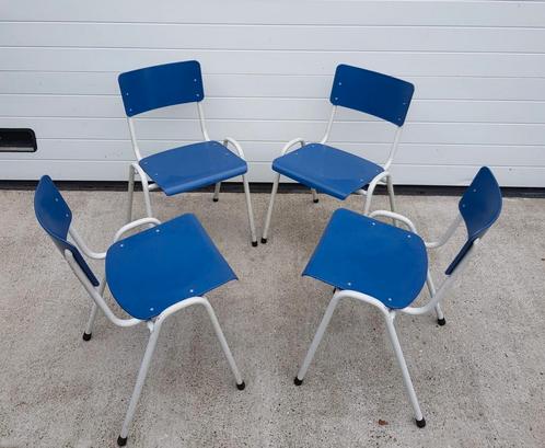 11 stuks Vintage schoolstoelen terras stoelen cafe metaal, Huis en Inrichting, Stoelen, Zo goed als nieuw, Vijf, Zes of meer stoelen