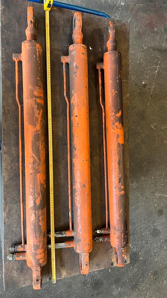 Hydrauliek cilinders (nog 1 beschikbaar), Doe-het-zelf en Verbouw, Gereedschap | Machine-onderdelen en Toebehoren, Ophalen