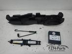 Audi A3 8Y Schuim + Gereedschap + Krik + Luchtpomp, Ophalen of Verzenden, Gebruikt, -