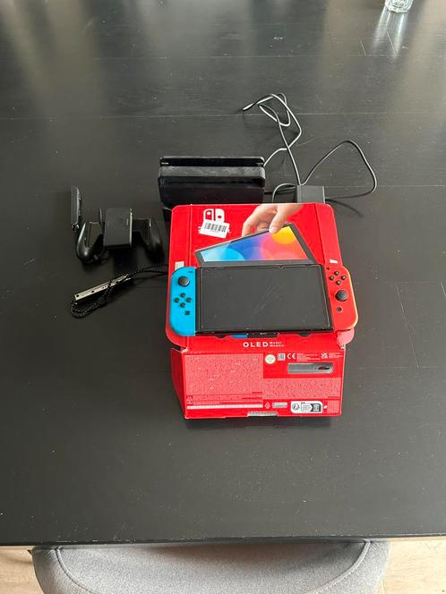 Nintendo Switch 2 – Zonder spellen – dec 2023 / niet werkend, Spelcomputers en Games, Spelcomputers | Nintendo Switch, Niet werkend