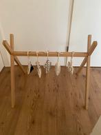 Houten babygym met 5 stoffen speeltjes, Gebruikt, Ophalen, Babygym