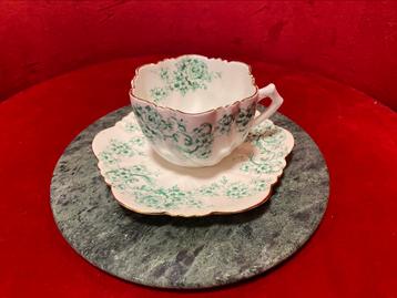 Zeldzame antieke Genuine Bone China,English kop en schotel beschikbaar voor biedingen