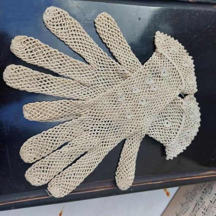 Mooie brocante handschoenen kant, avond en kinder, Antiek en Kunst, Antiek | Kleding en Accessoires, Dames, Kinderen, Ophalen of Verzenden
