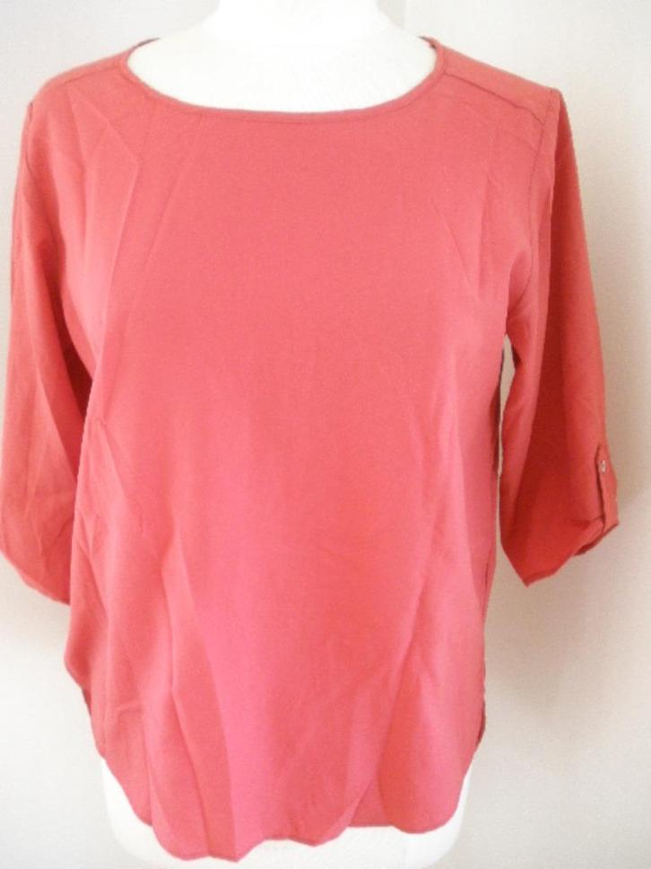 ZARA Basic bloes rood maat S - nieuw -, Kleding | Dames, Blouses en Tunieken, Nieuw, Maat 38/40 (M), Rood, Ophalen of Verzenden