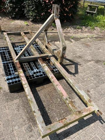 Vlakraam egalisatieframe beschikbaar voor biedingen