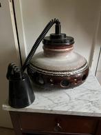 Oude keramieken lamp, Ophalen