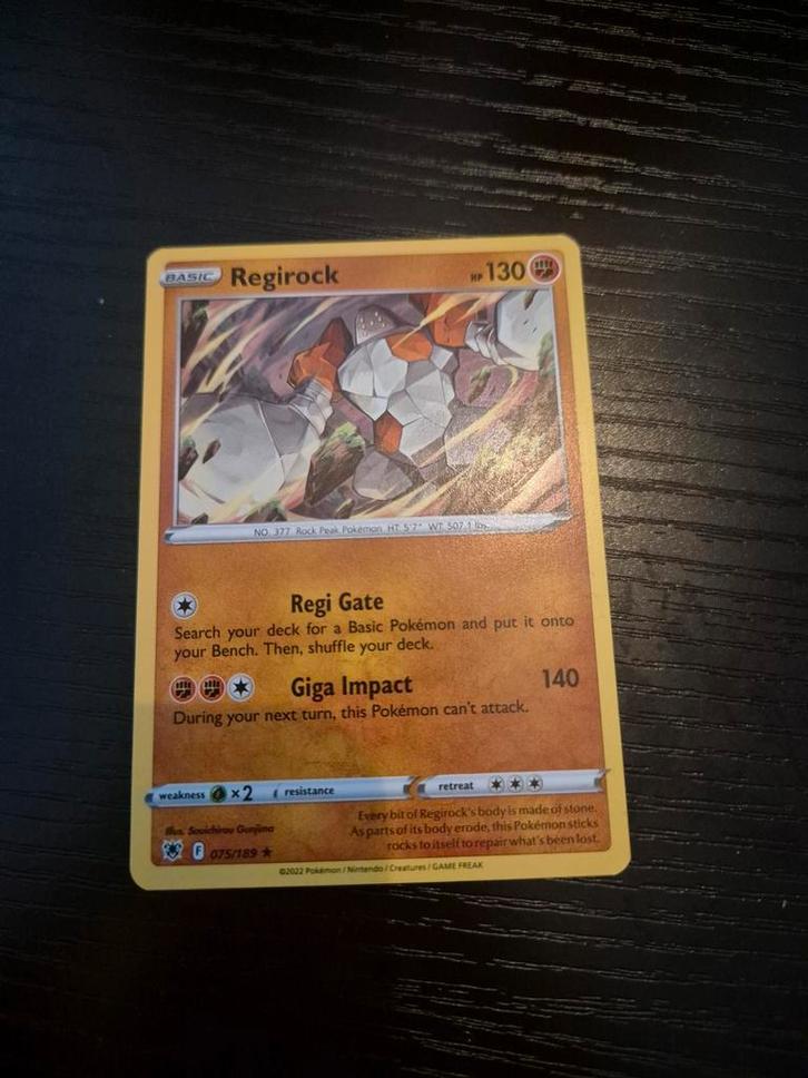 Regirock 075/189 Astral Radiance Pokémonkaart, Hobby en Vrije tijd, Verzamelkaartspellen | Pokémon, Gebruikt, Losse kaart, Ophalen of Verzenden