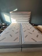 Lichtblauwe Velvet Boxspring - Weg wegens nieuw bed!, Ophalen, Blauw, Tweepersoons, Zo goed als nieuw